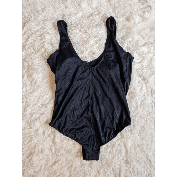 Catalina - Women’s Black One Piece Swim Suit size 2X - Picture 3 of 7